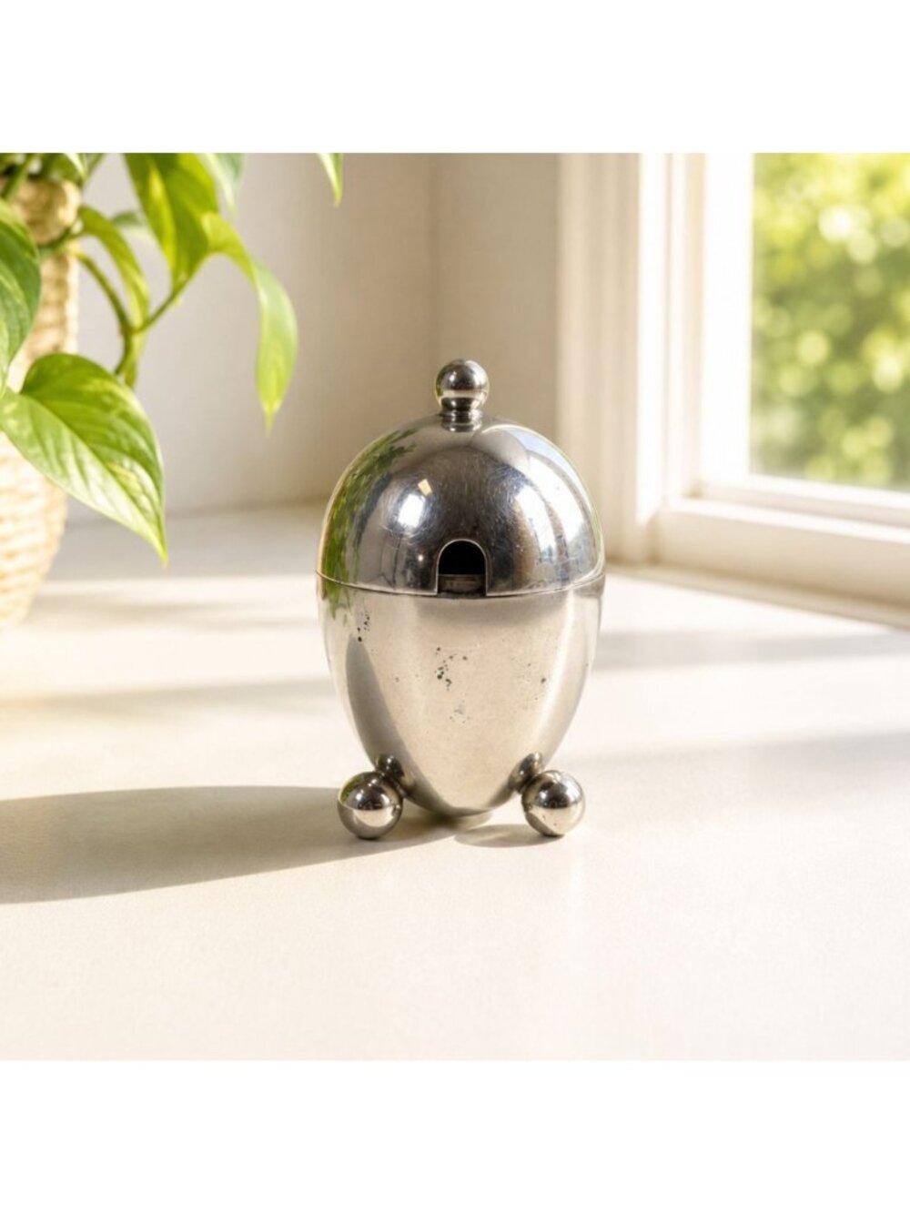 Vintage EPNS Silver Plated Egg-Shaped Sugar Bowl With Hinged Lid & Tripod Ball F